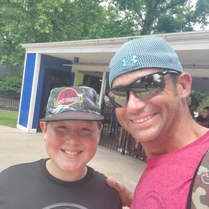 Meet your Posher, Dennis